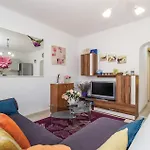 Дом отдыха Stunning In Rukavac (Primorje-Gorski Kotar)