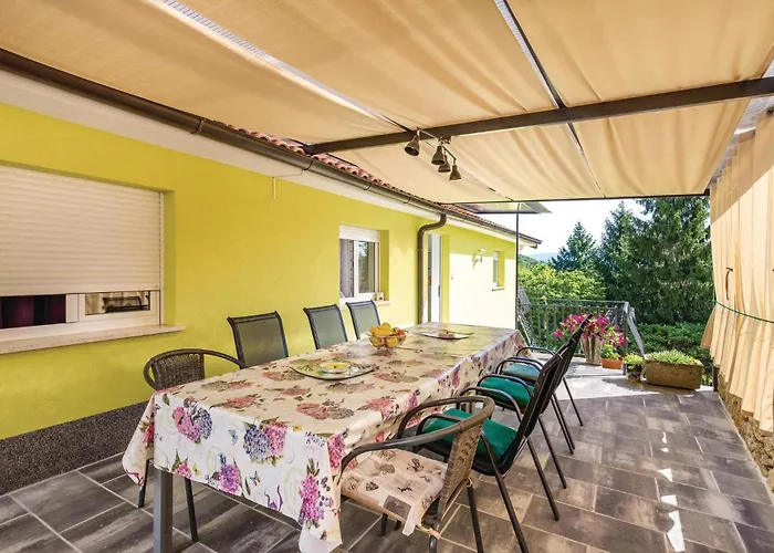 4 Bedroom Beautiful In * Rukavac (Primorje-Gorski Kotar)