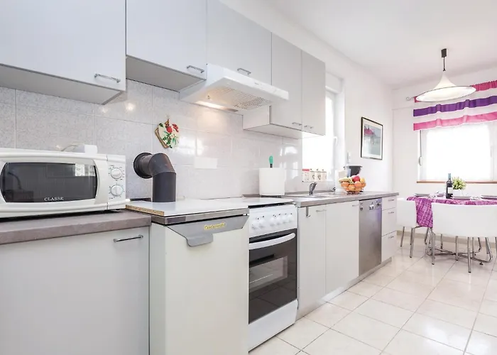 4 Bedroom Beautiful In Tatil Evi *