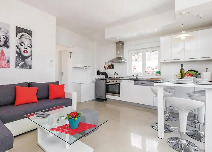 Tatil Evi 4 Bedroom Beautiful In