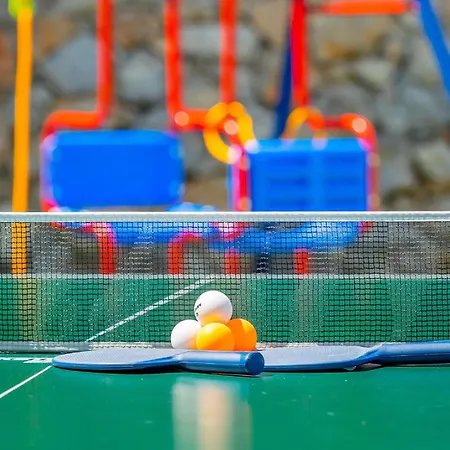 4 Bedroom Beautiful In