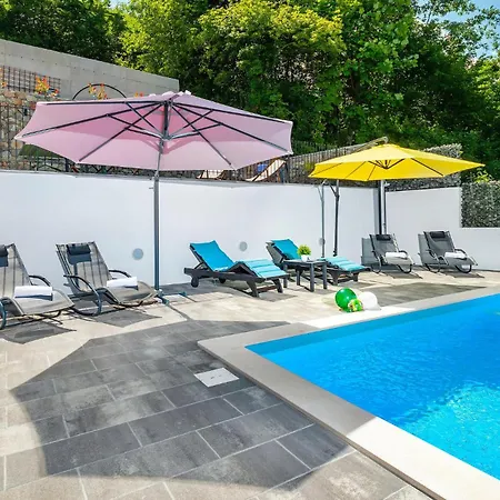 Tatil Evi 4 Bedroom Beautiful In