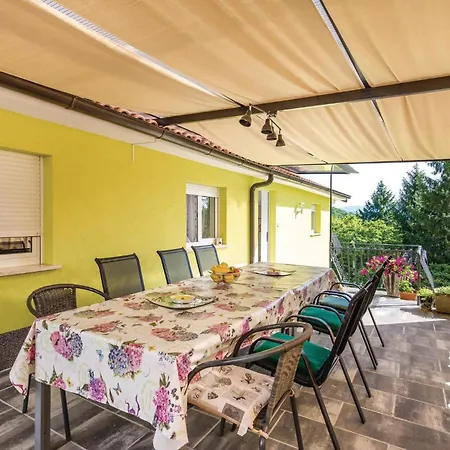 4 Bedroom Beautiful In * Rukavac (Primorje-Gorski Kotar)