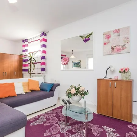 4 Bedroom Stunning In