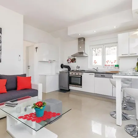 Tatil Evi 4 Bedroom Beautiful In