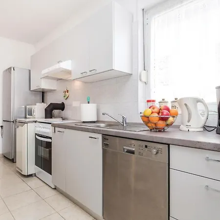 4 Bedroom Beautiful In Tatil Evi