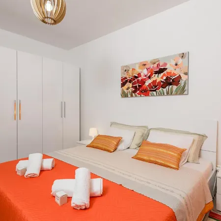 4 Bedroom Beautiful In Tatil Evi *