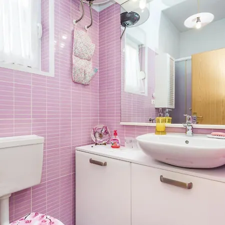 4 Bedroom Beautiful In Tatil Evi