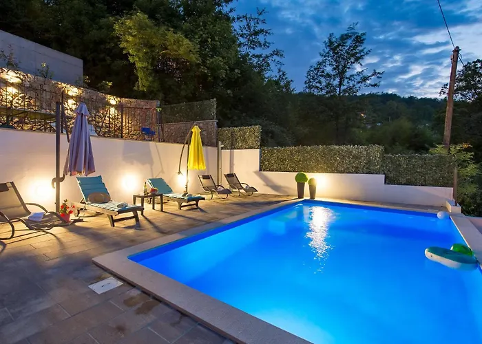 4 Bedroom Beautiful In *