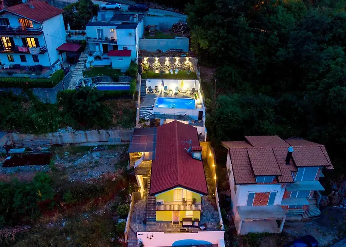 4 Bedroom Beautiful In *